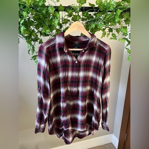 Red, White and black flannel with half button up size Medium Americano Eagle OF - Picture 1 of 4